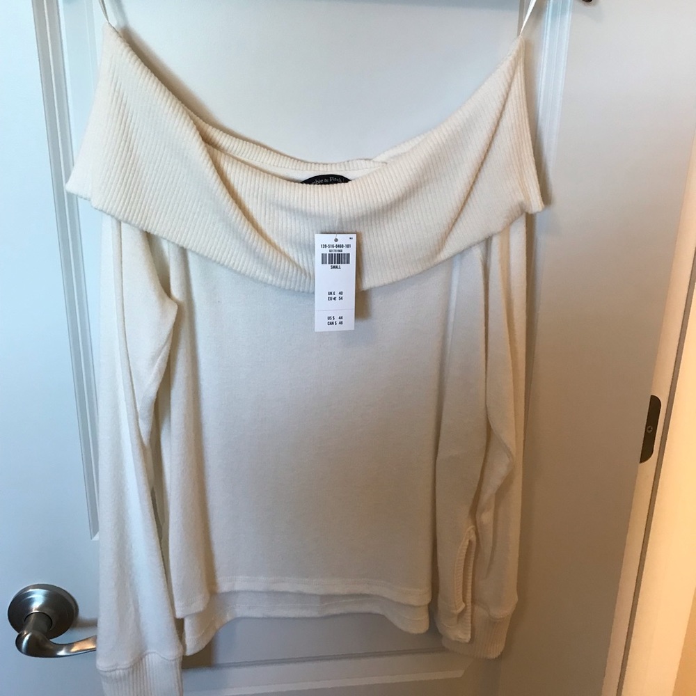 Brand new off shoulder Abercrombie & Fitch sweater